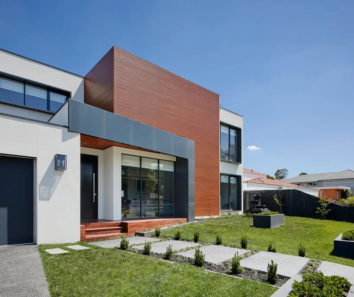 112 Rios Avenue in Solana Beach Village, Solana Beach